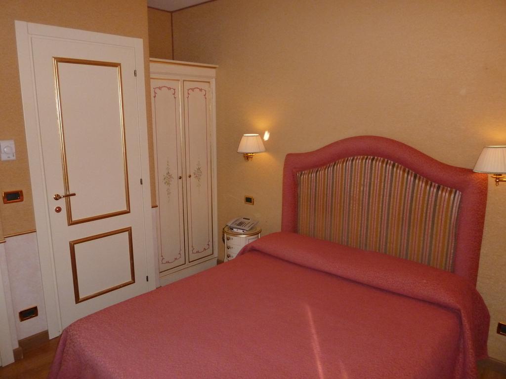 Hotel Casa Burchielle Venecia Exterior foto