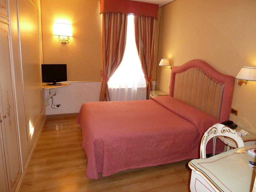 Hotel Casa Burchielle Venecia Exterior foto